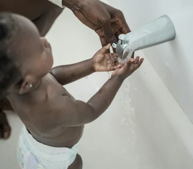 agua limpia y el saneamiento